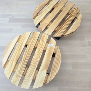 🔴SOLD🔴 Planter caddy on wheels (set of 2)